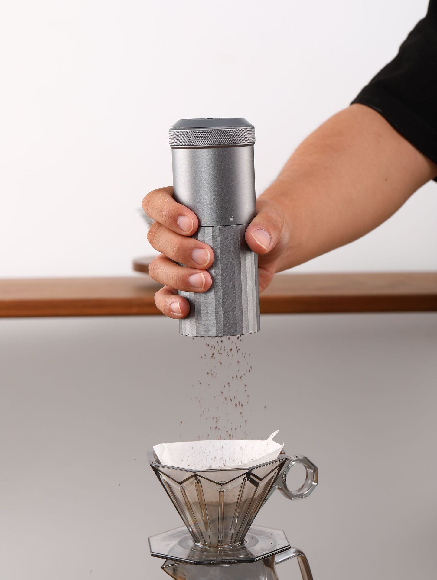 Portable Wireless Bean Grinder - USB Charging | Sleek, Minimalist Design