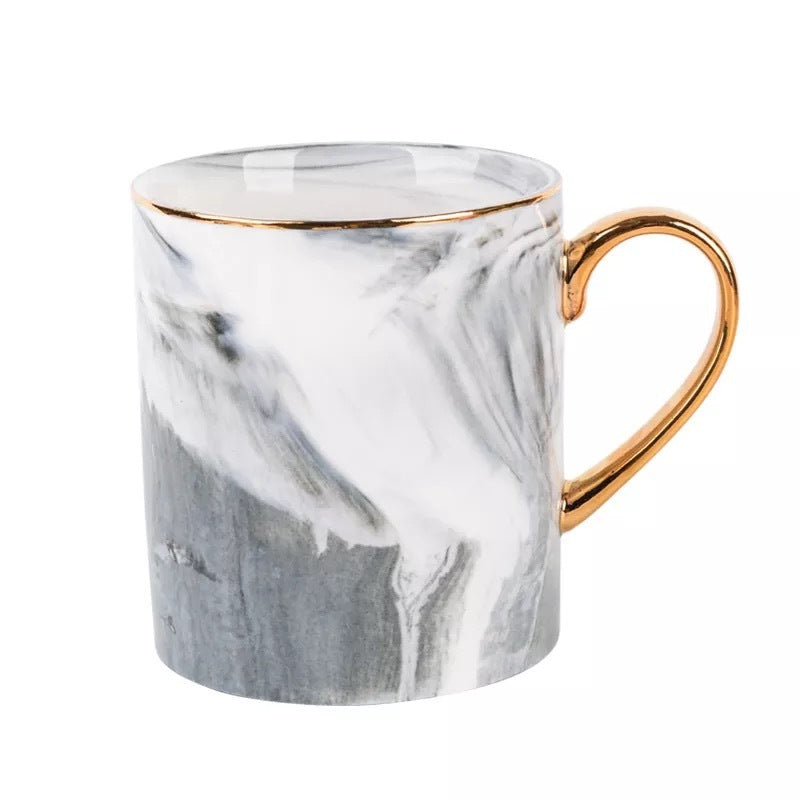 Elegant Ceramic Mug with Marble Design and Gold Handle