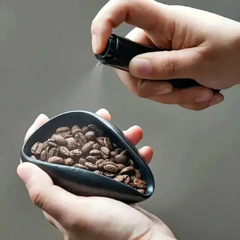 10ml rotary handheld anti-static coffee bean spray bottle for precision grinding and reducing static mess