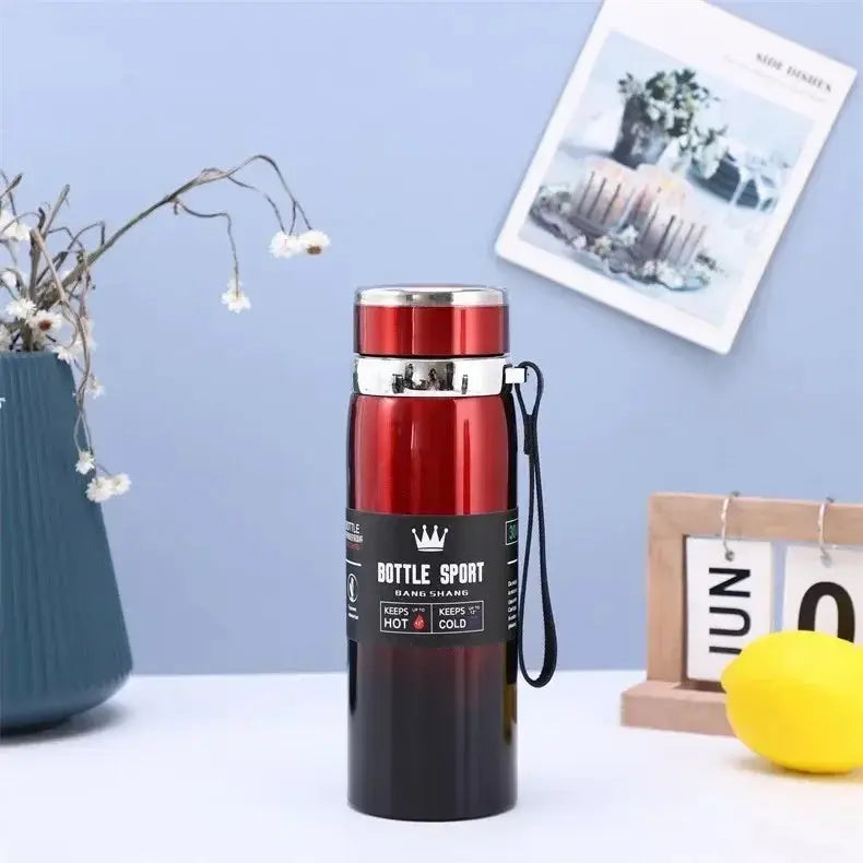 Thermal water bottle with double-walled stainless steel design, keeps drinks hot for 12 hours and cold for 24 hours. Leak-proof and eco-friendly, ideal for travel and sports.